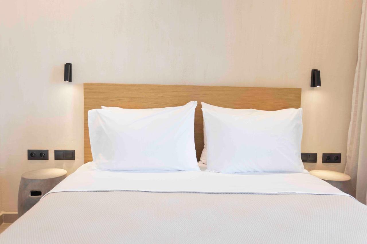 Pnoes Luxury Suites Palioúri Eksteriør bilde