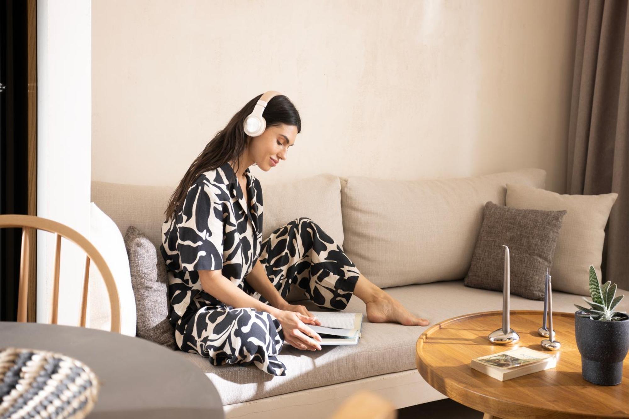 Pnoes Luxury Suites Palioúri Eksteriør bilde